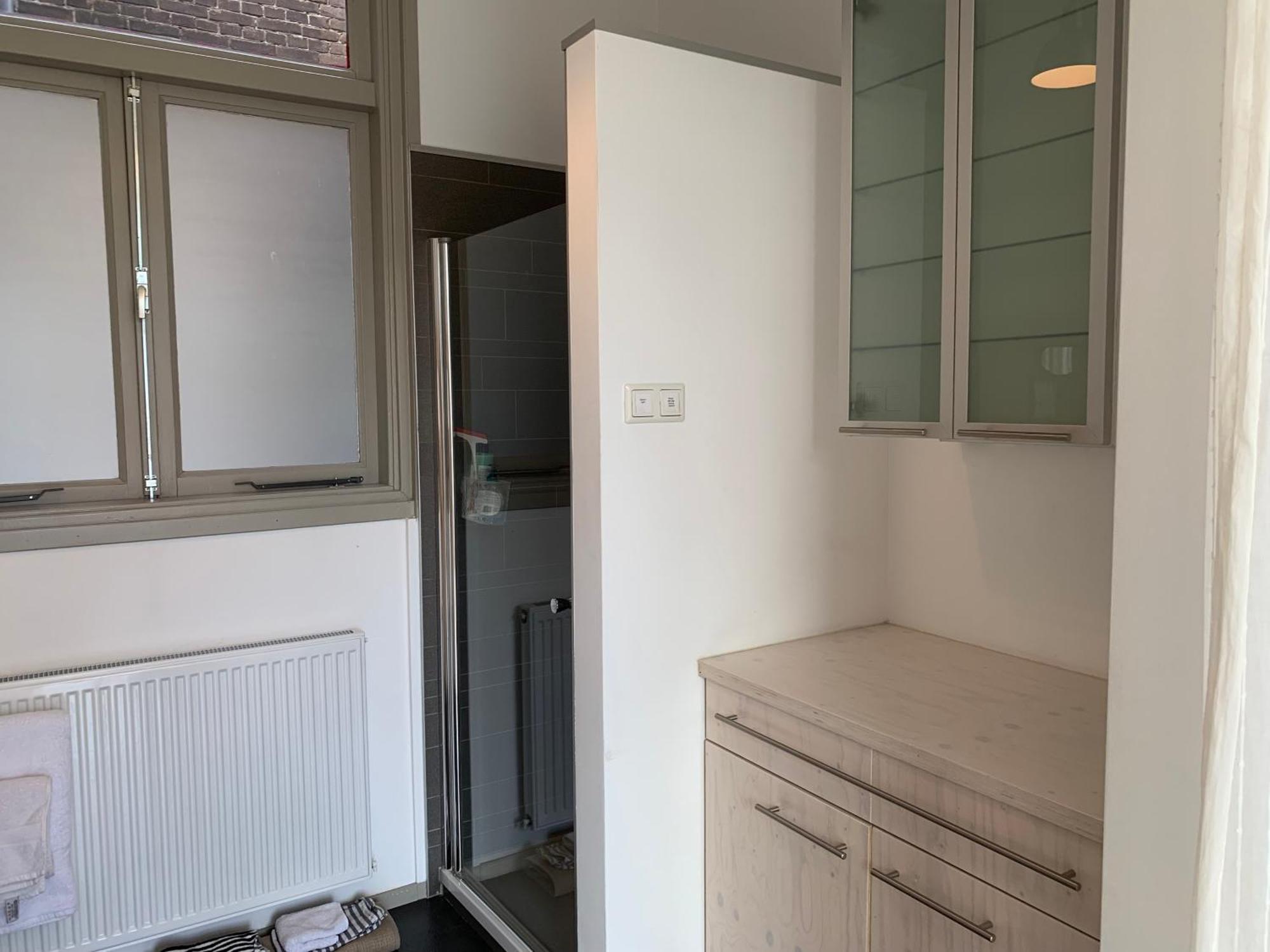 Apartment Lange Geldersekade 3, 80 M2